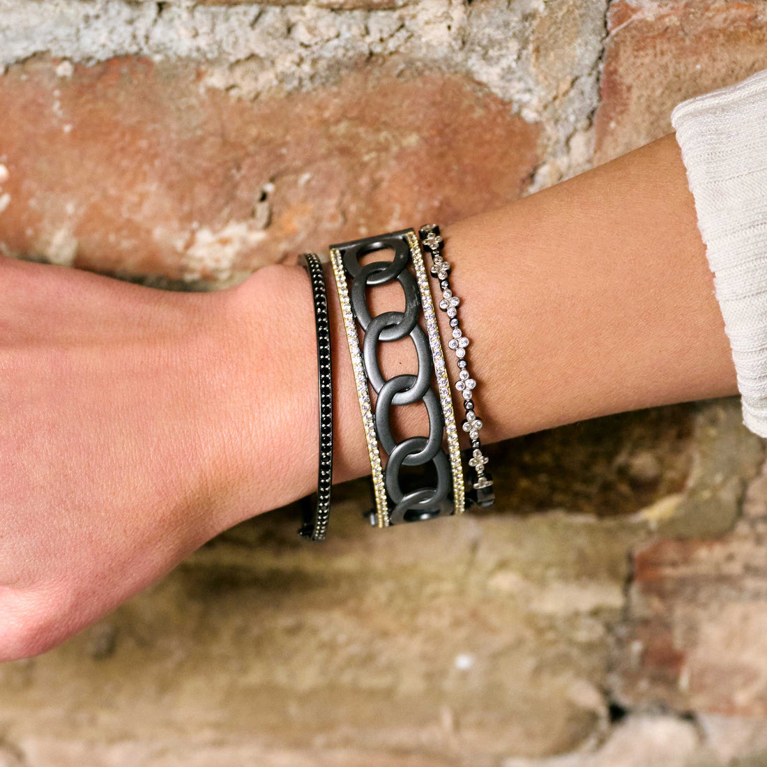 Industrial Finish Ribbed Metro Pavé Hinge Bracelet - FREIDA ROTHMAN