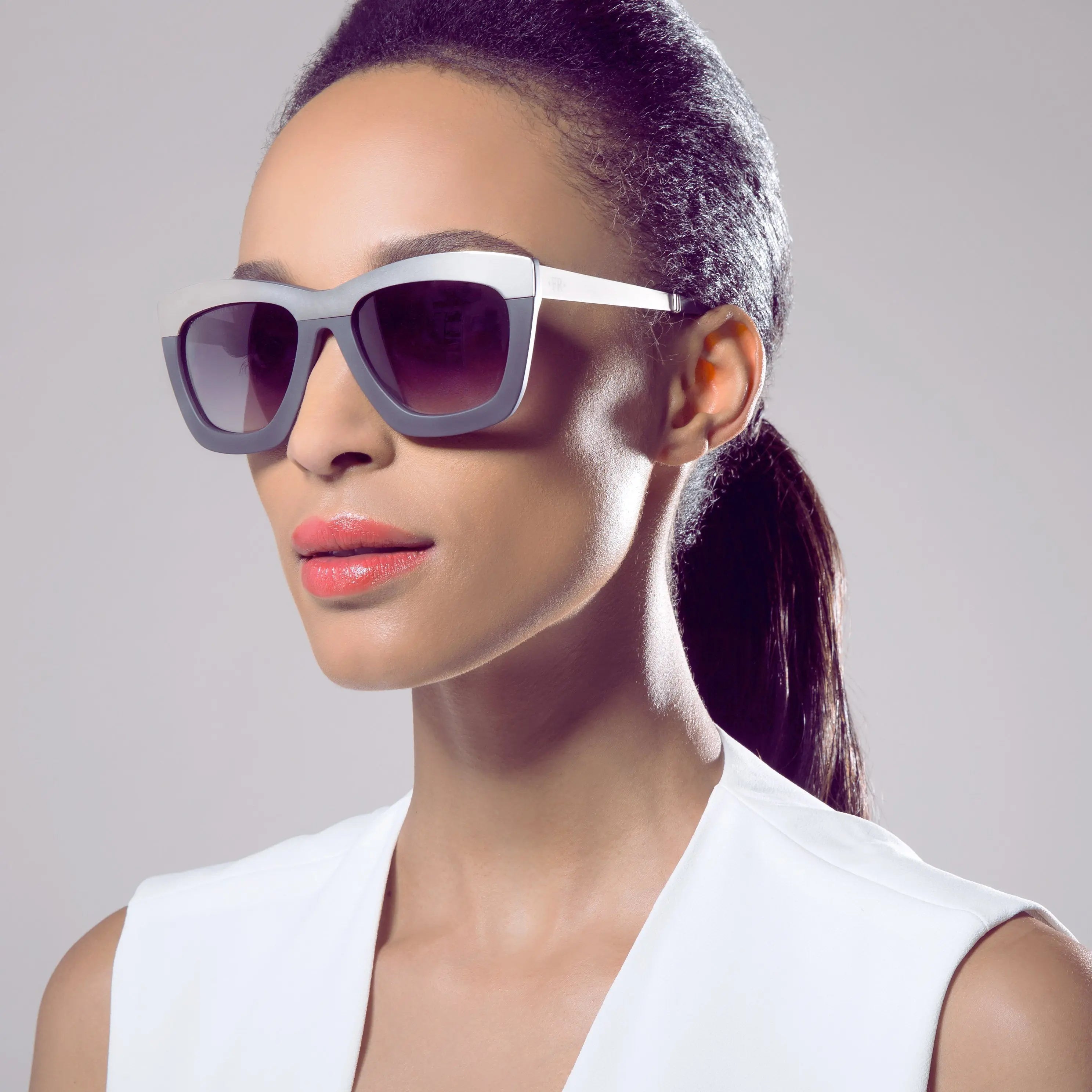  Hadlee FREIDA ROTHMAN EYEWEAR